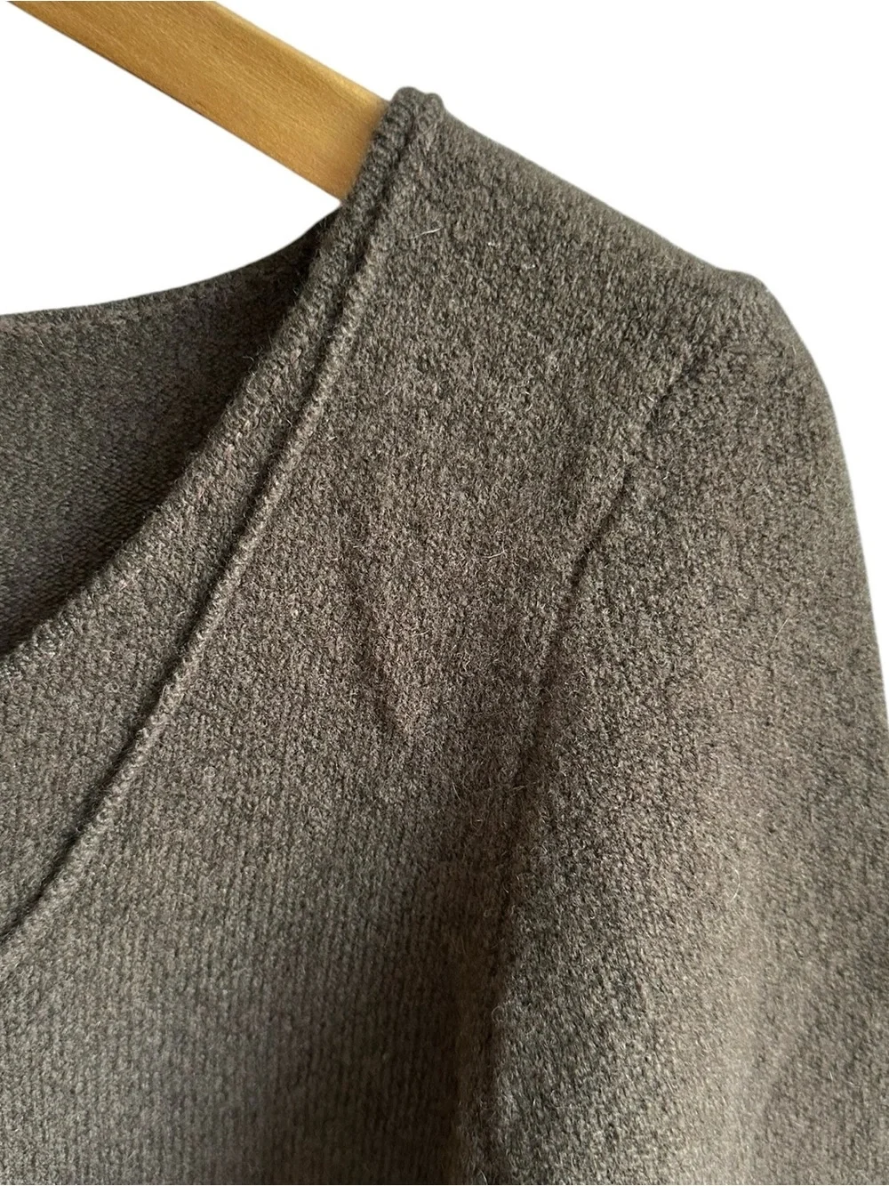Zara NWT Wool Yak Blend Cropped Cardigan Size L Brown Thumbhole Sleeve